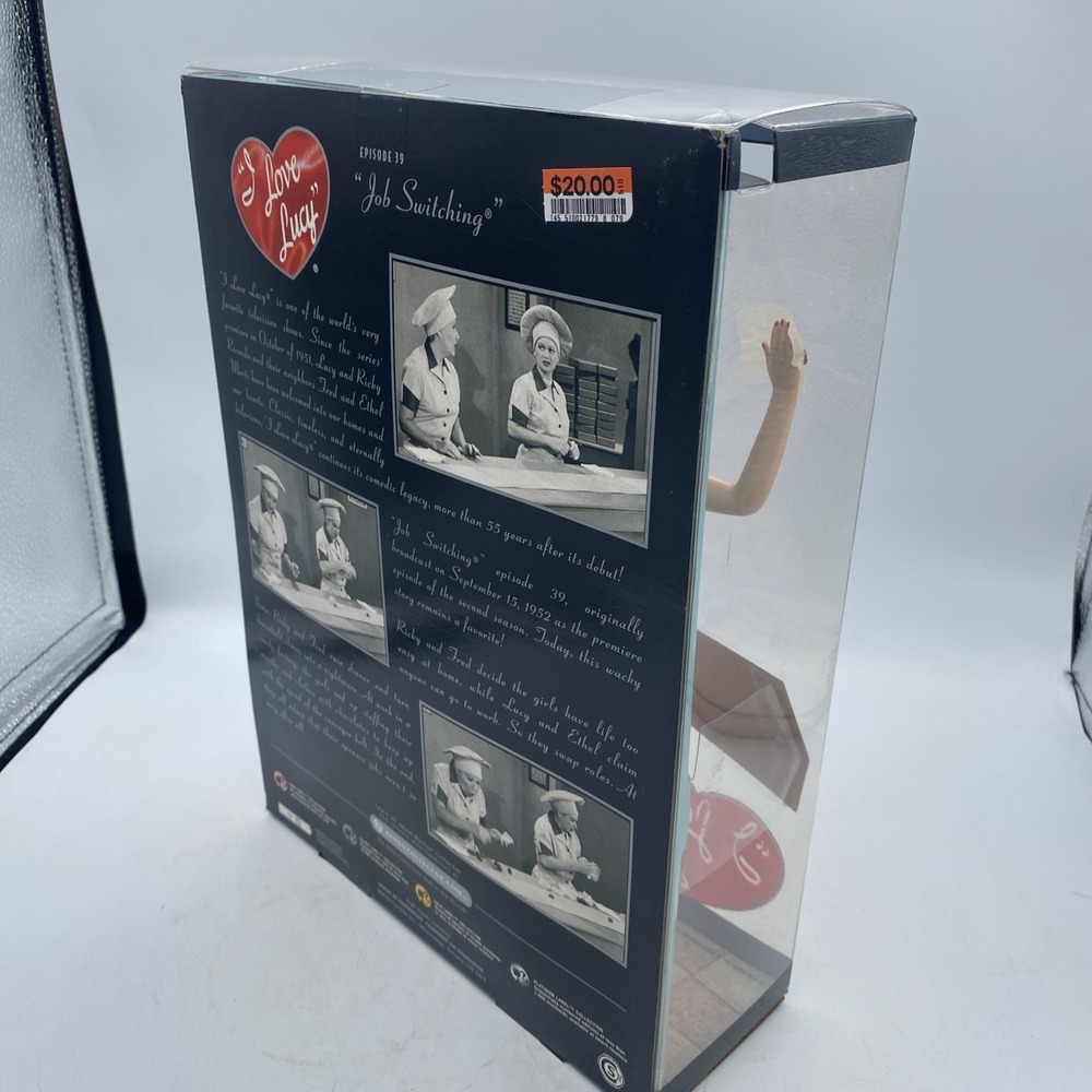Barbie I Love Lucy "Job Switching" Lucy and Ethel Doll Giftset New episode 39 - Picture 7 of 16